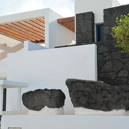 Miramar B2 Heated Pool Wifi Air Conditioning With Views Villa